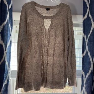 Gray/tan sweater